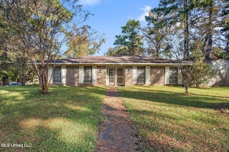 100 Abby Oak Dr, Clinton, MS 39056