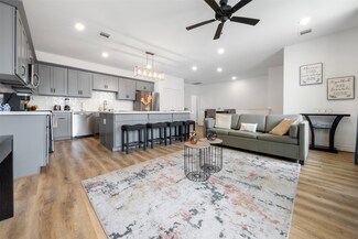 5214 Sherman St, Houston, TX 77011