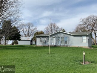 201 W 11th St, Cromwell, IA 50842