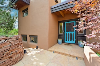 794 Calle Altamira, Santa Fe, NM 87501