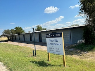 1627 Farm To Market Road 351, Beeville, TX 78102