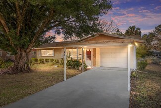 48 Lake Court Loop, Ocala, FL 34472