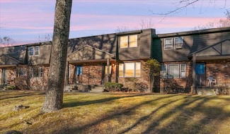 27 Midridge Cir, Londonderry, NH 03053