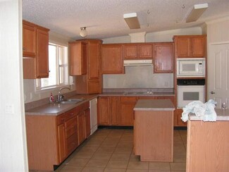 944 NE 90th Rd, Lamar, MO 64759
