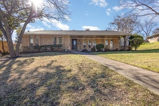 5441 Cherry Glen Ln, Dallas, TX 75232