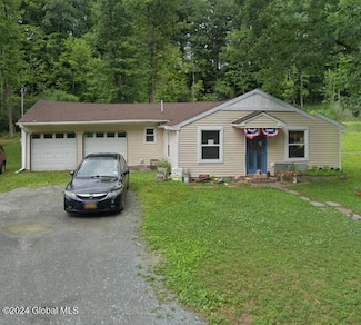 1487 Schodack Valley Rd, Castleton On Hudson, NY 12033