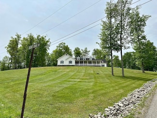 125 Timberlake Dr, Louisa, KY 41230