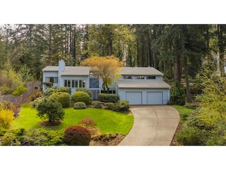 2 Essex Ct, Lake Oswego, OR 97034