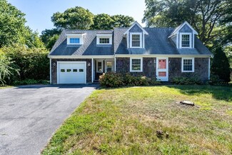 80 Dunns Pond Rd, Hyannis, MA 02601