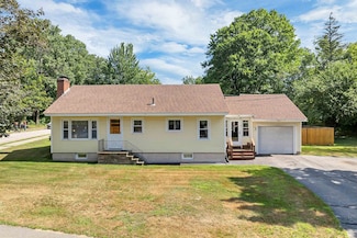 17 Batchelder St, Laconia, NH 03246