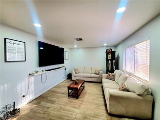 848 Mantis Way Unit 2, Las Vegas, NV 89110