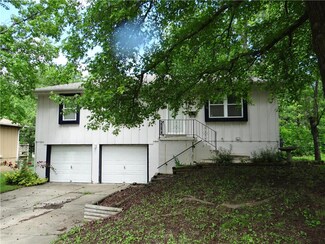 10407 Tullis Ave, Kansas City, MO 64134