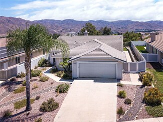 27510 Fallbrook Ct, Corona, CA 92883