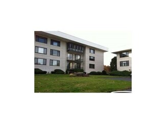39 Spit Brook Rd Unit UD49, Nashua, NH 03060