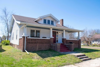 2043 Elm St, Murphysboro, IL 62966