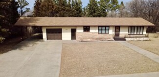 520 E Elm Ave, Linton, ND 58552
