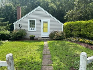 94 Obtuse Rd S, Brookfield, CT 06804