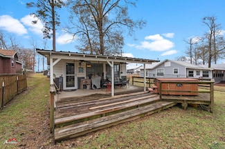 138 County Road 1912, Gary City, TX 75643
