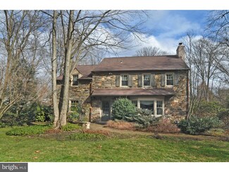 915 Laburnum Ln, Wyncote, PA 19095