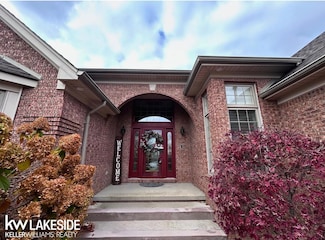 51861 Blue Spruce Dr, Macomb, MI 48042