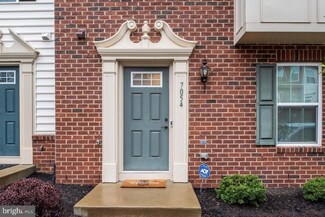 7054 Kona Dr, Gainesville, VA 20155