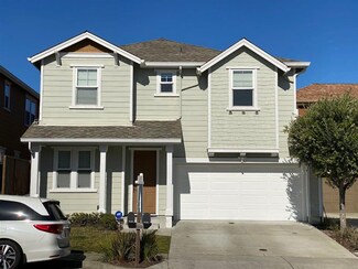 223 Bayberry Cir, Pacifica, CA 94044