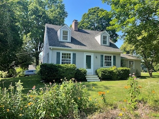 99 Bay View Ave, Groton, CT 06355