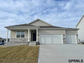 17525 Rose Lane Rd, Omaha, NE 68136