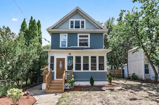 2437 29th Ave S, Minneapolis, MN 55406