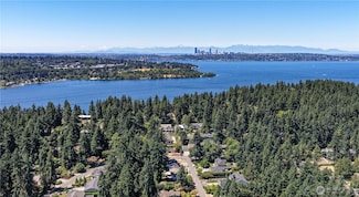 10425 SE 22nd St, Bellevue, WA 98004