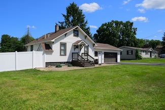 2924 Mercer Rd, New Castle, PA 16105