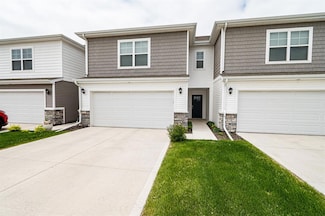 5502 144th St, Urbandale, IA 50323