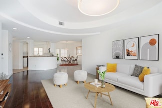 4400 Cartwright Ave Unit 201, North Hollywood, CA 91602