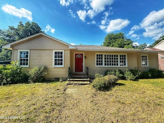 711 Catalpa St, Clarksdale, MS 38614