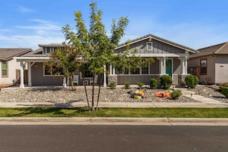563 Bascule Dr, Oakdale, CA 95361