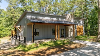 400 Yellow Creek Ln, Counce, TN 38326
