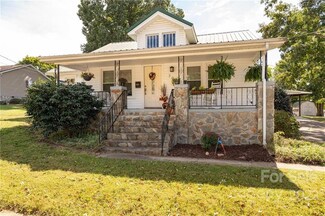 704 E Boyd St, Maiden, NC 28650