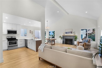 930 Via Mil Cumbres Unit 210, Solana Beach, CA 92075