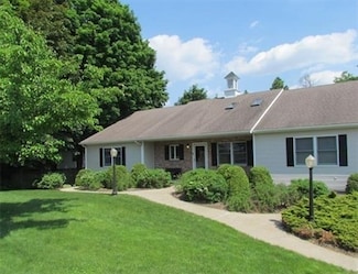 48 Chapel St Unit A, Northampton, MA 01060