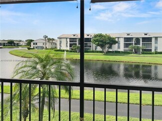 1013 Green Pine Blvd Unit 32, West Palm Beach, FL 33409