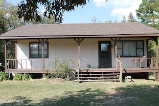 97 Old Scooba Rd, de Kalb, MS 39328