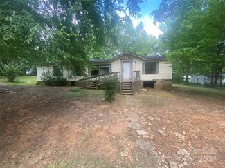 137 Penny St, Lancaster, SC 29720