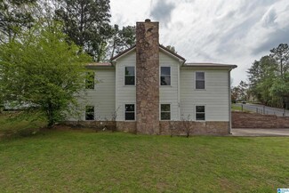 17 Forest View Dr, Irondale, AL 35210