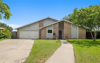 1906 Dolphin Dr, Portland, TX 78374