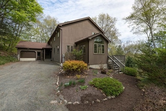 136 North St, South Deerfield, MA 01373