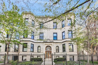 3824 N Fremont St Unit P9, Chicago, IL 60613