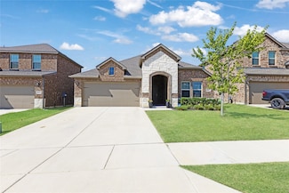 3257 Trails End Rd, Aubrey, TX 76227
