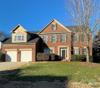 605 Queenswater Ln, Waxhaw, NC 28173