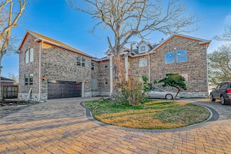 2011 Crescent Dr, La Porte, TX 77571