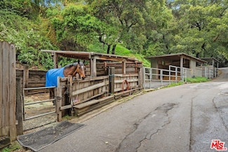 1809 Melhill Way, Los Angeles, CA 90049